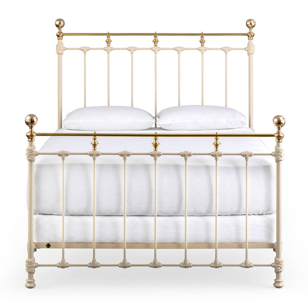 Brass Bed Photos and Premium High Res Pictures - Getty Images